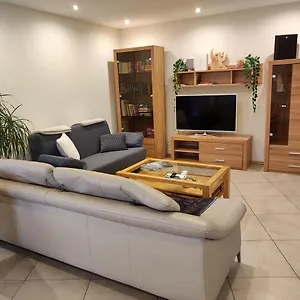  Apartment Bleifuss
